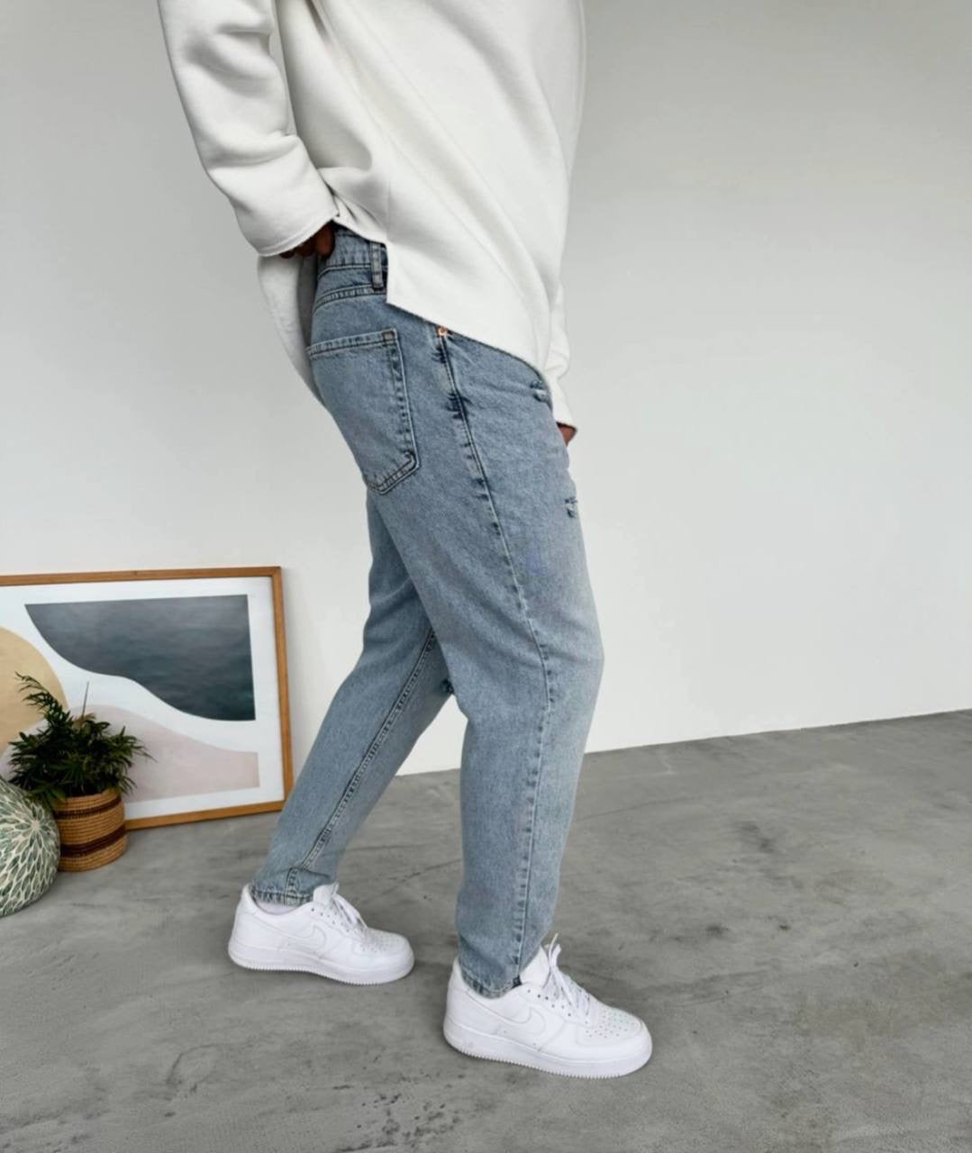 One knee jeans pants