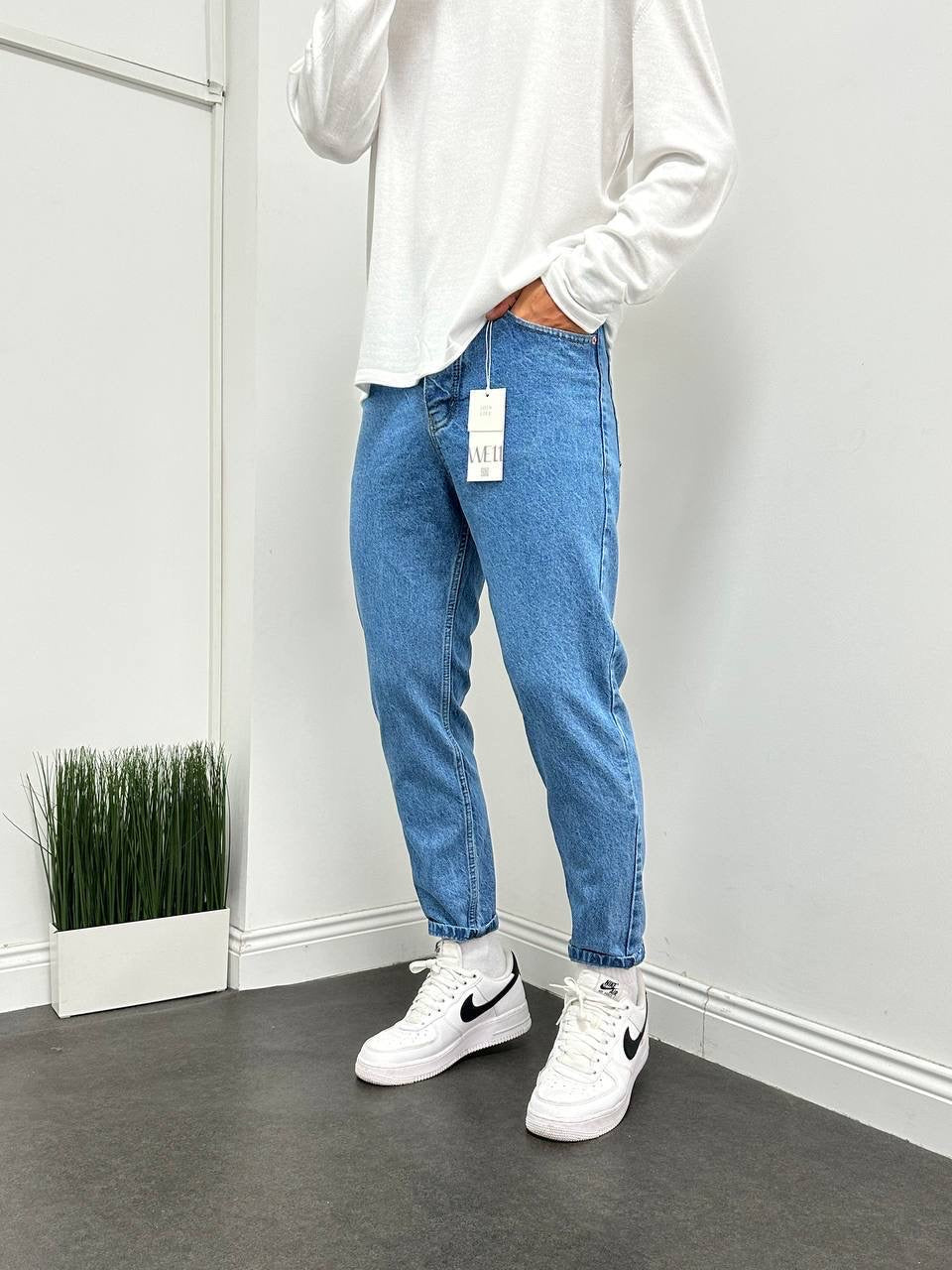 Blue boyfriend jeans pants