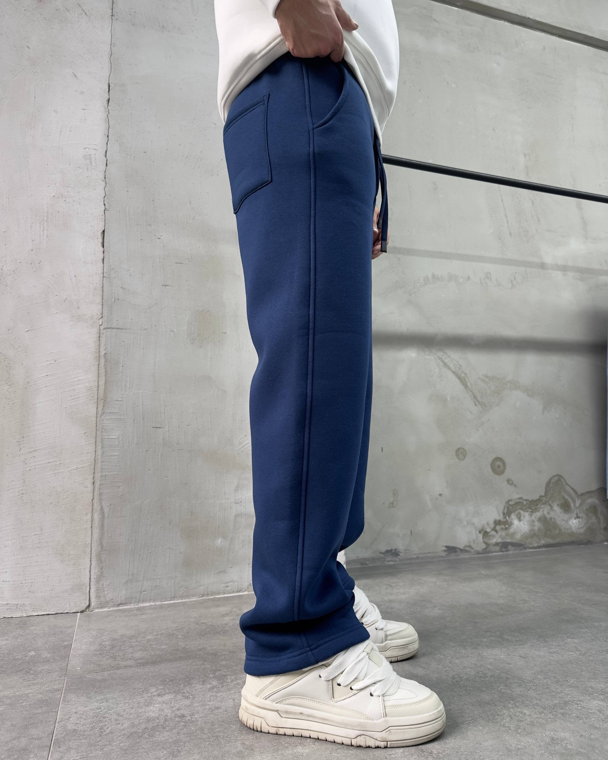 Navy sweatpant