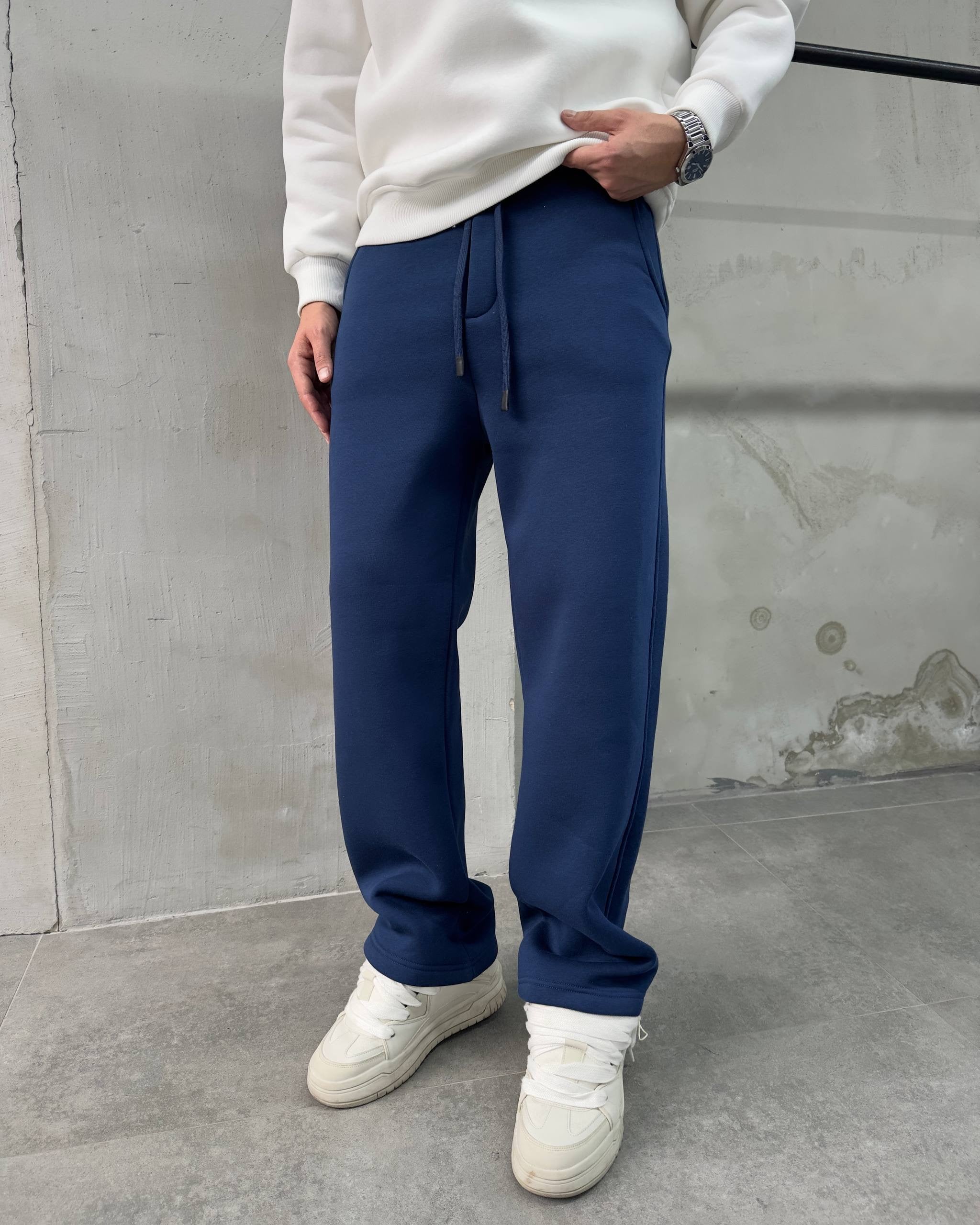 Navy sweatpant