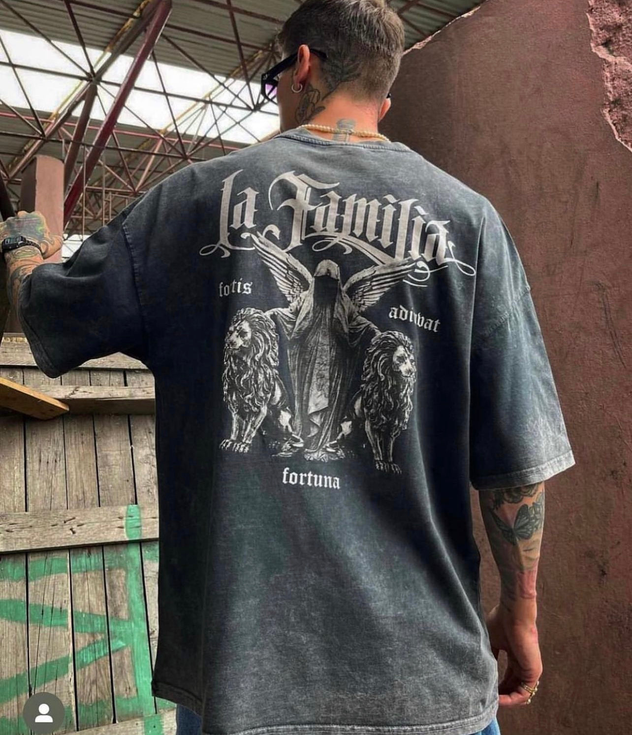 Familia T-shirt